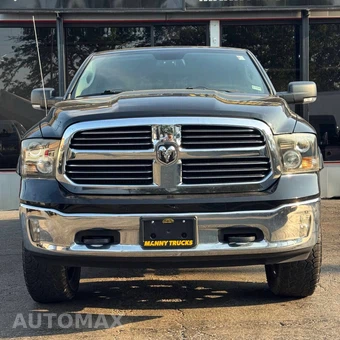 2013 Ram 1500 SLT Extended Cab Medium Bed - miniatura 2