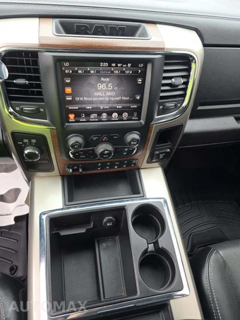 2013 Ram 2500 Laramie Crew Cab Medium Bed - miniatura 10
