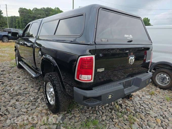 2013 Ram 2500 Laramie Crew Cab Medium Bed - miniatura 2