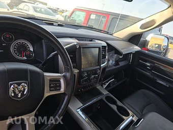 2013 Ram 3500 Laramie Crew Cab Long Bed DRW - miniatura 11