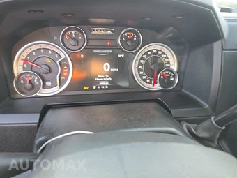 2013 Ram 3500 Laramie Crew Cab Long Bed DRW - miniatura 12