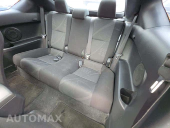 2013 Scion tC – miniatura 10