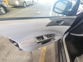 2013 Subaru Forester 2.5X – miniatura 9
