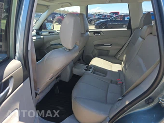 2013 Subaru Forester 2.5XT Touring – miniatura 13