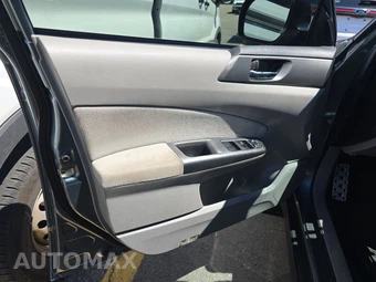 2013 Subaru Forester 2.5XT Touring – miniatura 9