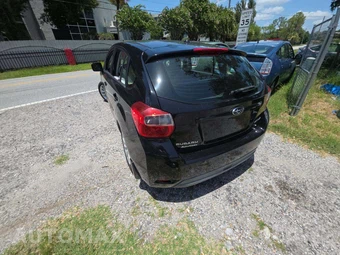 2013 Subaru Impreza 5-Door 2.0i Premium Hatchback - miniatura 2
