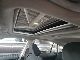 2013 Subaru Impreza 5-Door 2.0i Premium Hatchback – miniatura 19