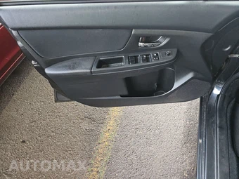 2013 Subaru Impreza 5-Door 2.0i Premium Hatchback – miniatura 9