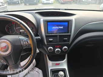 2013 Subaru Impreza WRX STi Sedan - miniatura 11