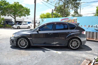 2013 Subaru Impreza WRX STi Wagon - miniatura 9