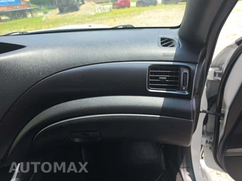 2013 Subaru Impreza WRX STi Wagon – miniatura 16