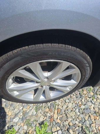 2013 Subaru Legacy 2.5i Limited – miniatura 23