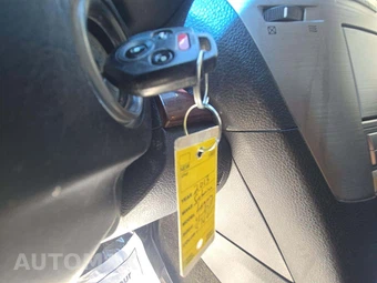 2013 Subaru Legacy 2.5i Limited – miniatura 8