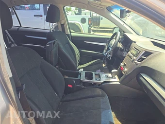 2013 Subaru Legacy 2.5i Premium – miniatura 8