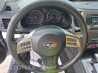 2013 Subaru Legacy 2.5i Premium – miniatura 10