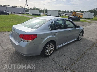 2013 Subaru Legacy 2.5i Premium – miniatura 4