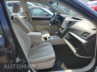 2013 Subaru Legacy 2.5i Premium – miniatura 8