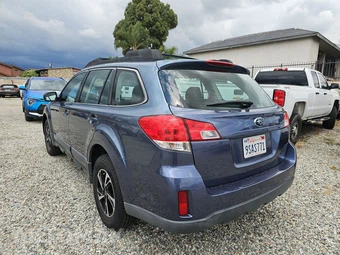 2013 Subaru Outback 2.5i – miniatura 6