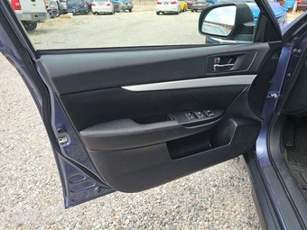 2013 Subaru Outback 2.5i – miniatura 9