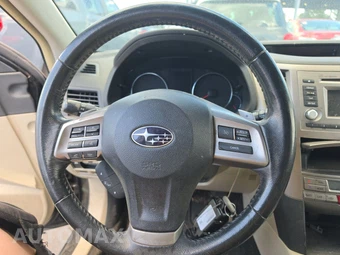 2013 Subaru Outback 2.5i Limited - miniatura 10
