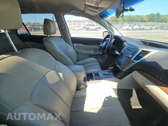 2013 Subaru Outback 2.5i Limited – miniatura 8