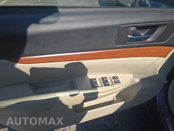 2013 Subaru Outback 2.5i Limited – miniatura 9