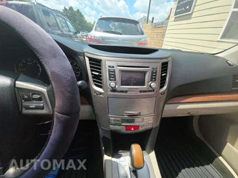 2013 Subaru Outback 2.5i Limited – miniatura 10