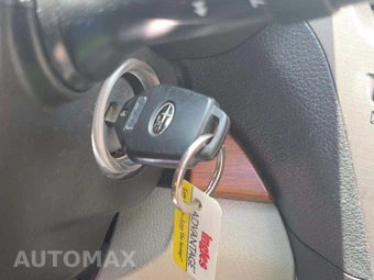 2013 Subaru Outback 2.5i Limited – miniatura 8