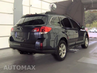 2013 Subaru Outback 2.5i Limited – miniatura 4