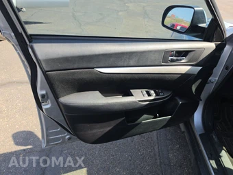 2013 Subaru Outback 2.5i Premium - miniatura 9