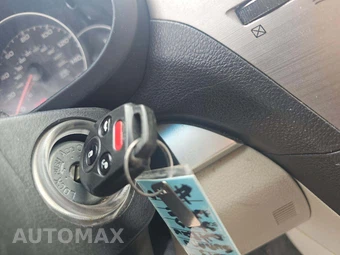 2013 Subaru Outback 2.5i Premium – miniatura 5