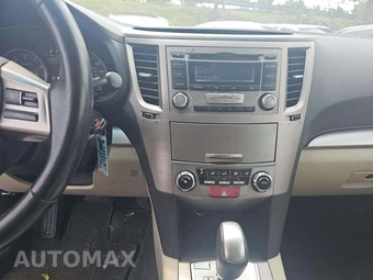 2013 Subaru Outback 2.5i Premium – miniatura 7