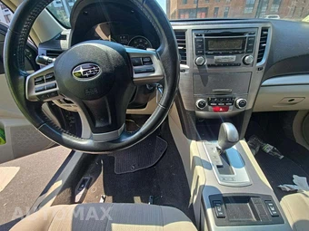 2013 Subaru Outback 2.5i Premium – miniatura 10