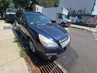 2013 Subaru Outback 2.5i Premium – miniatura 4