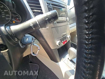 2013 Subaru Outback 2.5i Premium – miniatura 8