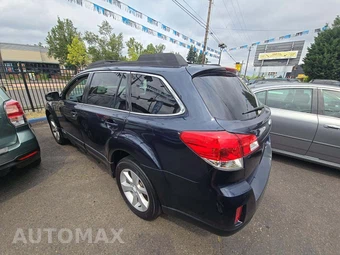 2013 Subaru Outback 2.5i Premium – miniatura 2