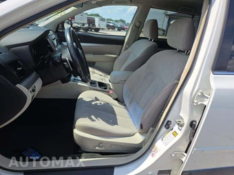 2013 Subaru Outback 2.5i Premium – miniatura 3