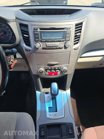 2013 Subaru Outback 2.5i Premium – miniatura 11
