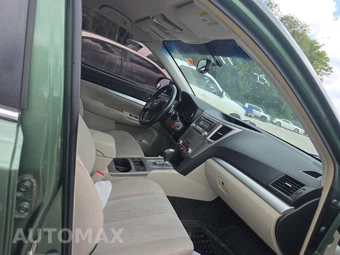 2013 Subaru Outback 2.5i Premium – miniatura 8