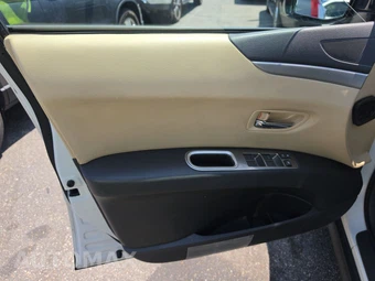 2013 Subaru Tribeca 3.6R Limited – miniatura 9