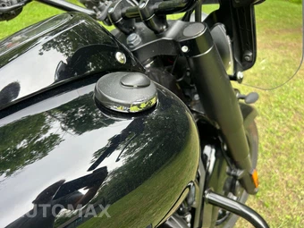 2013 Suzuki Boulevard 1500 C90 B.O.S.S. – miniatura 30