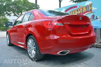 2013 Suzuki Kizashi Sport SLS – miniatura 7