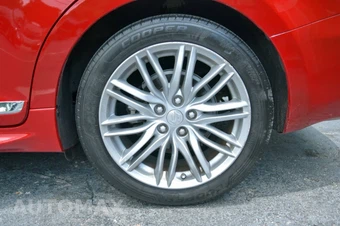 2013 Suzuki Kizashi Sport SLS – miniatura 8