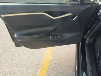 2013 Tesla Model S – miniatura 9
