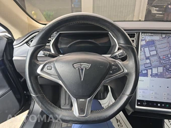2013 Tesla Model S – miniatura 10