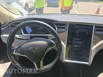 2013 Tesla Model S – miniatura 11