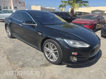 2013 Tesla Model S – miniatura 3