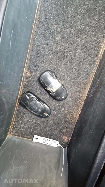 2013 Tesla Model S – miniatura 19