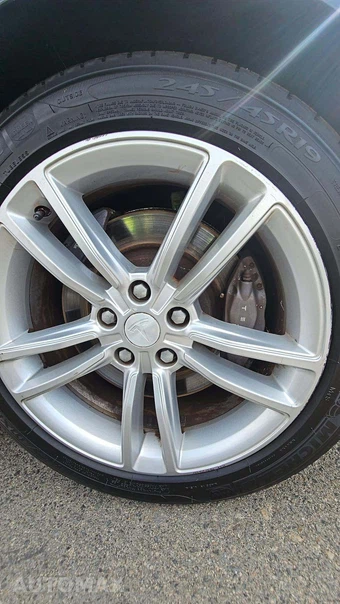 2013 Tesla Model S – miniatura 61