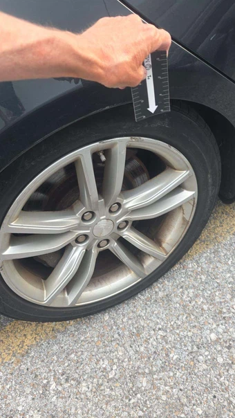 2013 Tesla Model S – miniatura 19